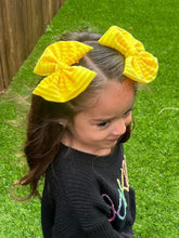 Load image into Gallery viewer, Yellow ribbed velvet
