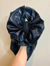 Load image into Gallery viewer, Black shimmer holo
