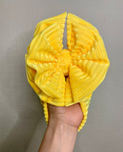 Load image into Gallery viewer, Yellow ribbed velvet
