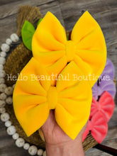 Load image into Gallery viewer, Sunflower
