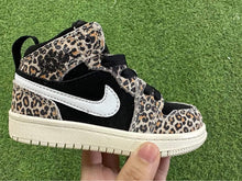 Load image into Gallery viewer, Kids DUPES NK LEOPARD DUNKS
