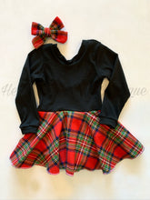 Load image into Gallery viewer, Christmas plaid Skirted Leo
