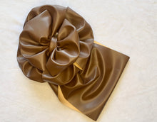 Load image into Gallery viewer, Chocolate

